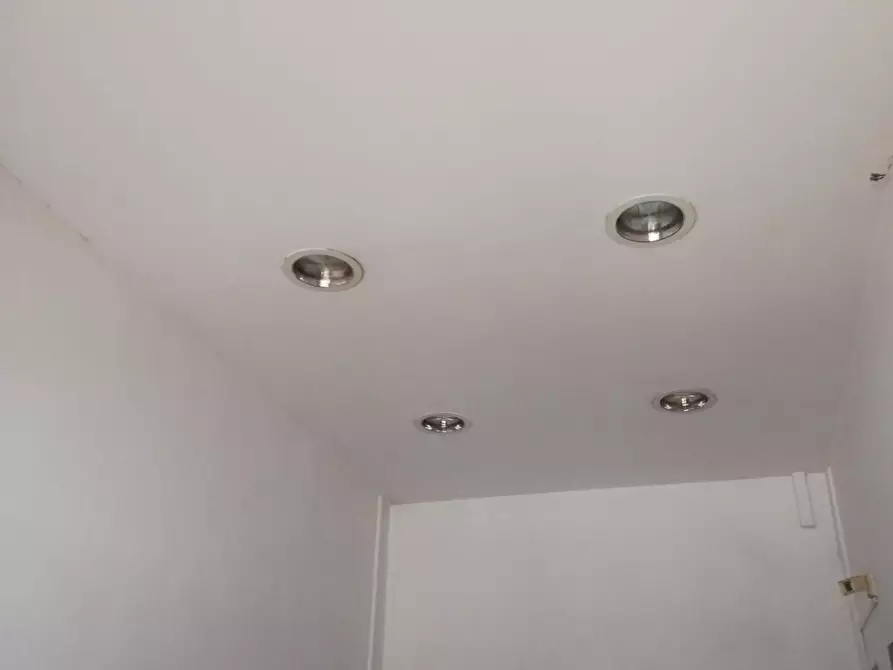 Immagine 4 di Locale commerciale in vendita  a Massa