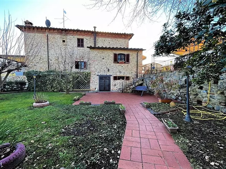 Immagine 1 di Rustico / casale in vendita  a San Gimignano
