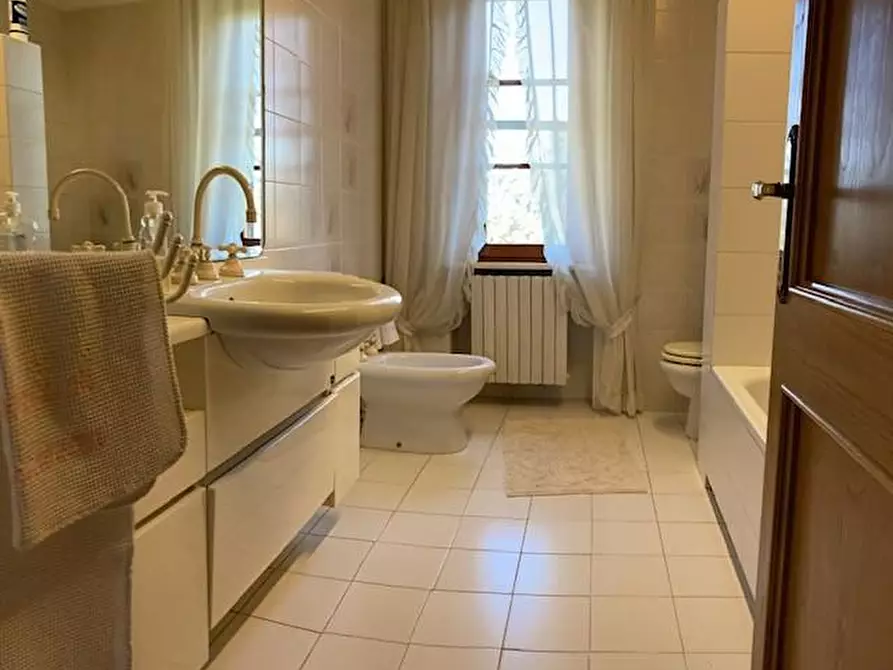 Immagine 23 di Villa in vendita  a Vinci