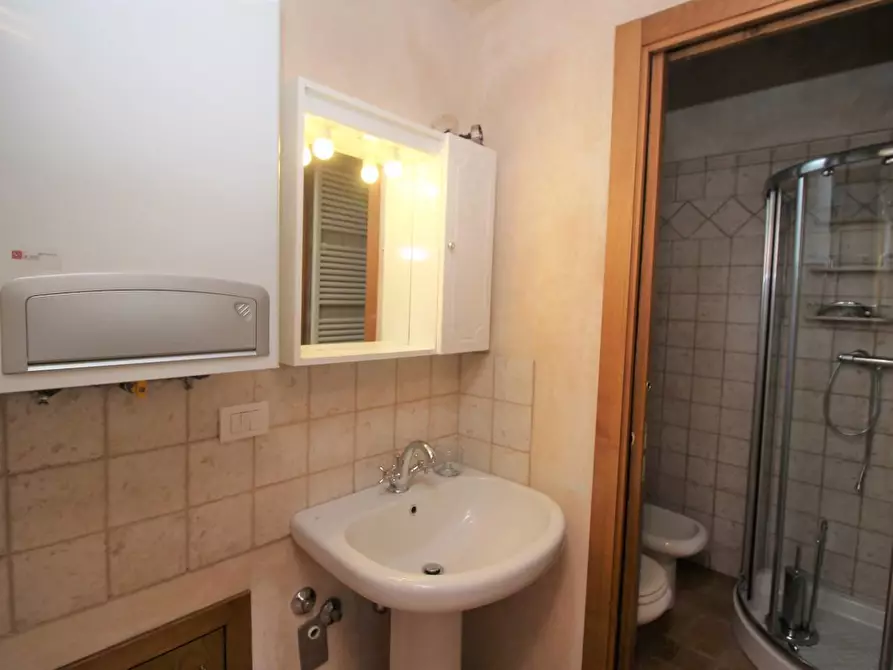 Immagine 11 di Porzione di casa in vendita  a Monteriggioni