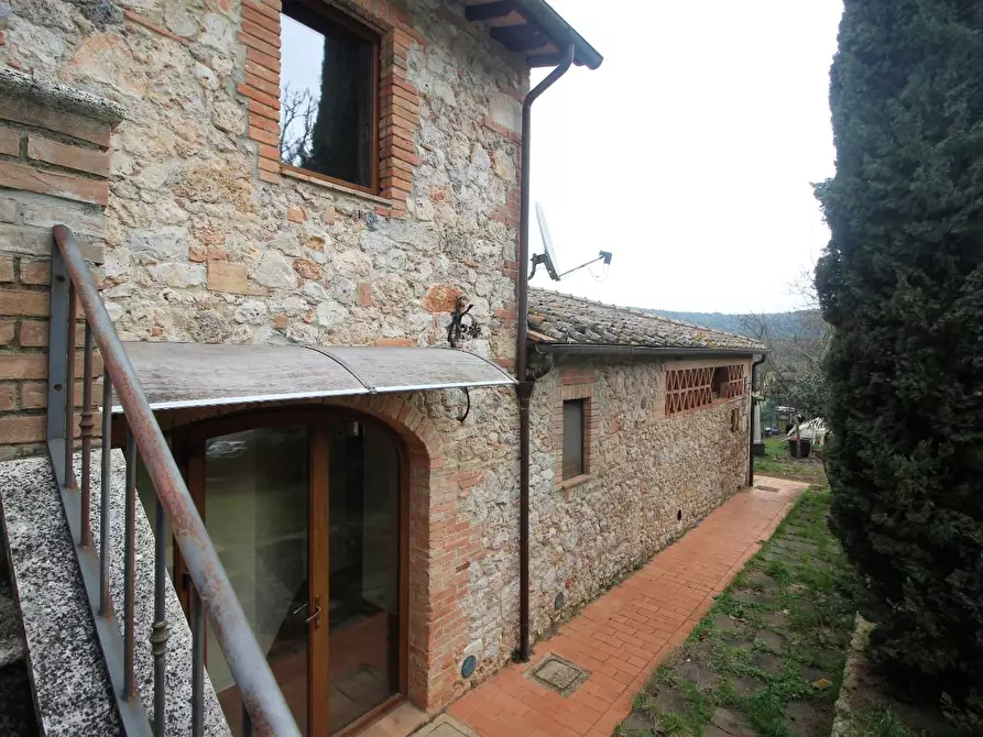 Immagine 36 di Porzione di casa in vendita  a Monteriggioni