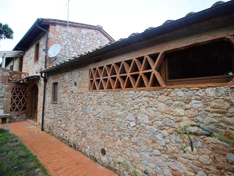 Immagine 23 di Porzione di casa in vendita  a Monteriggioni