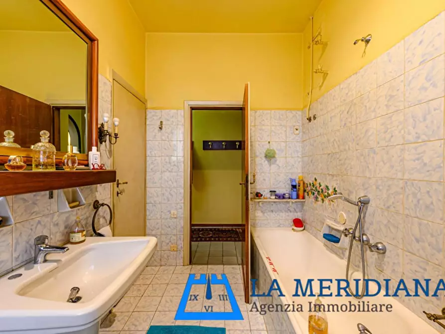 Immagine 37 di Villa in vendita  a Monsummano Terme