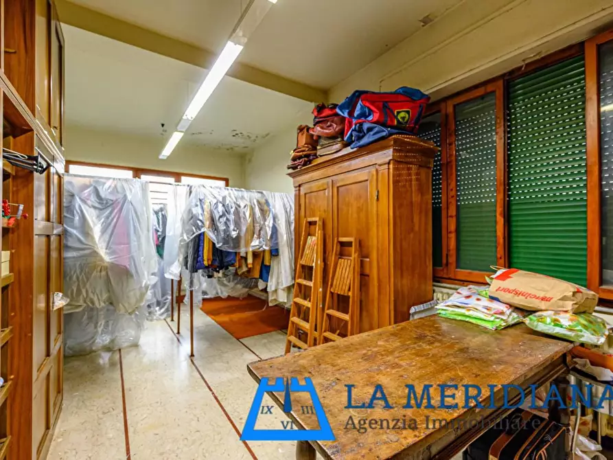 Immagine 42 di Villa in vendita  a Monsummano Terme