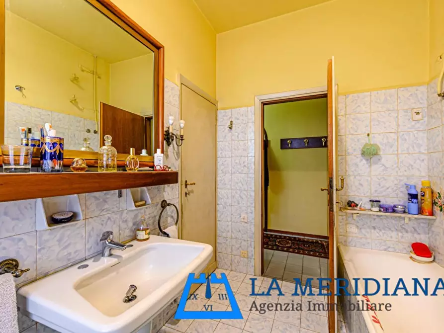 Immagine 38 di Villa in vendita  a Monsummano Terme