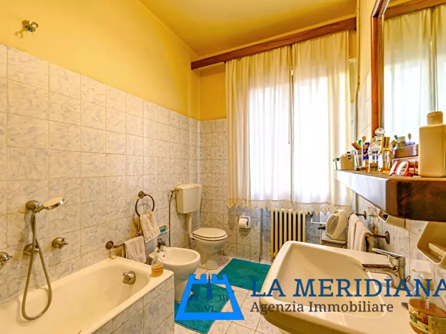 Immagine 36 di Villa in vendita  a Monsummano Terme