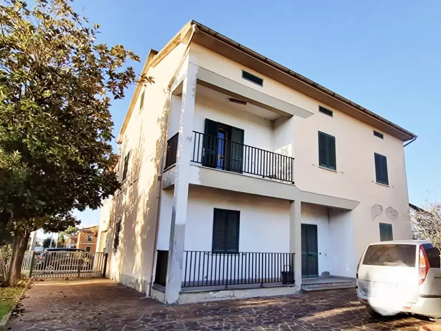 Immagine 1 di Casa indipendente in vendita  a Santa Croce Sull'arno