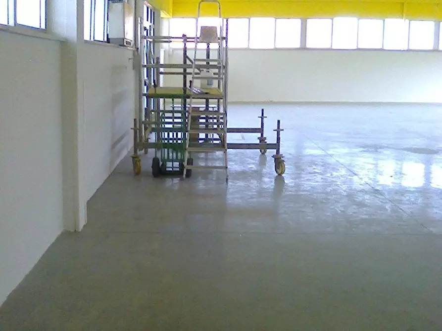 Immagine 30 di Attività artigianale in vendita  a San Miniato