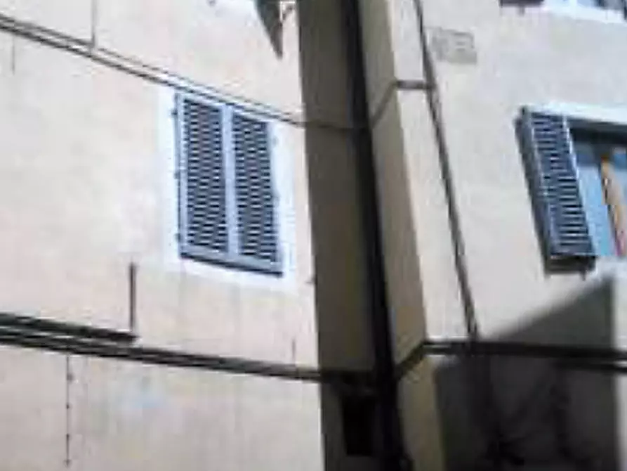 Immagine 3 di Appartamento in vendita  a Siena