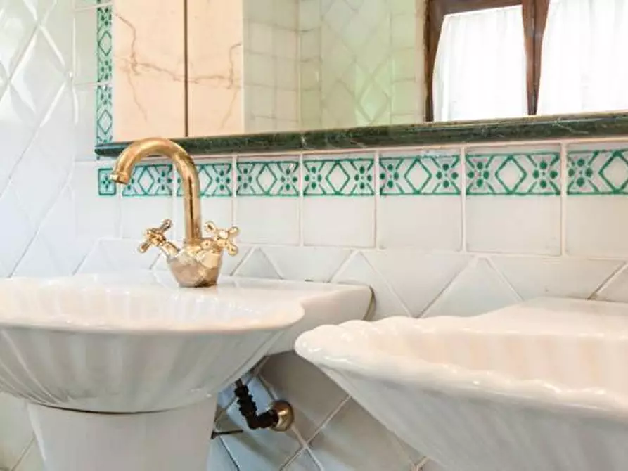 Immagine 38 di Immobile di prestigio in vendita  a Pisa