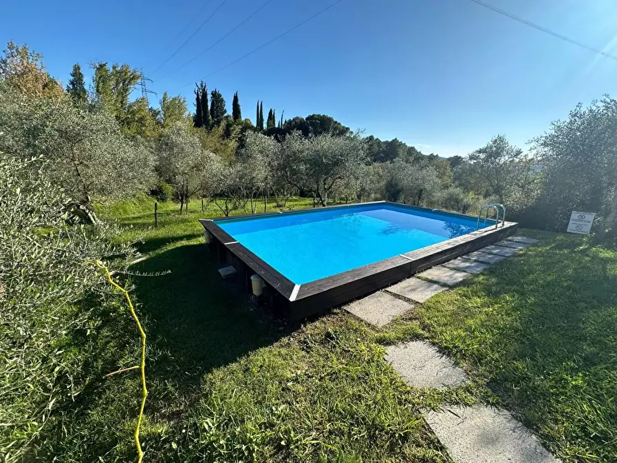 Immagine 52 di Casa colonica in vendita  a Sarzana