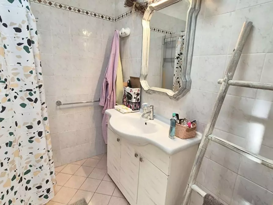 Immagine 37 di Casa semindipendente in vendita  a Viareggio