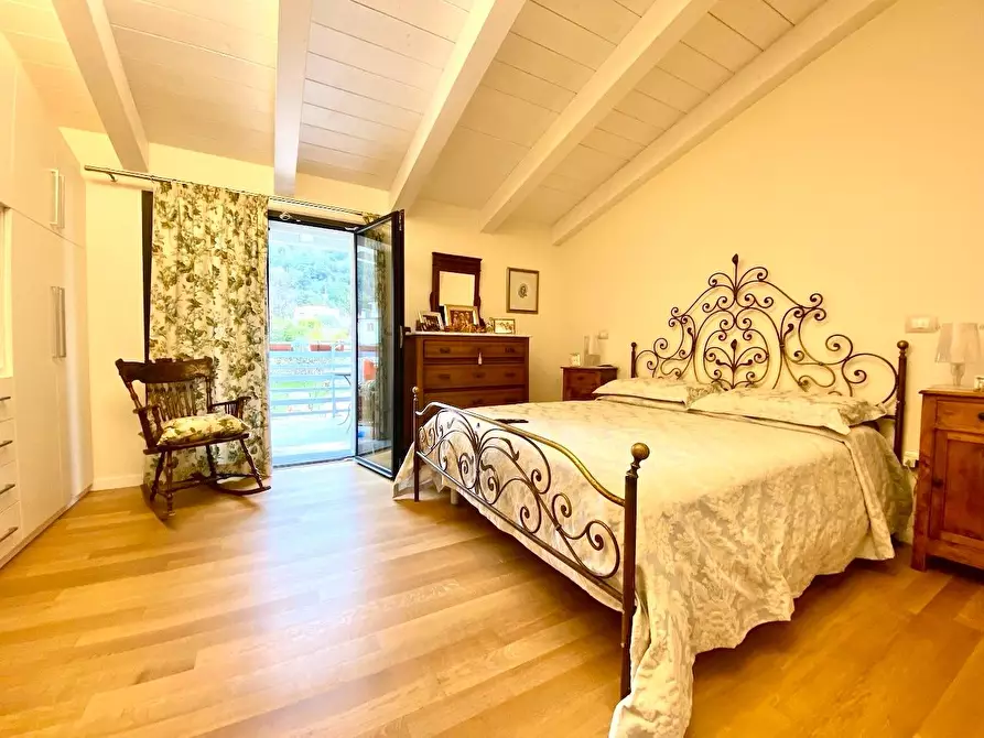 Immagine 16 di Villetta a schiera in vendita  a Massa