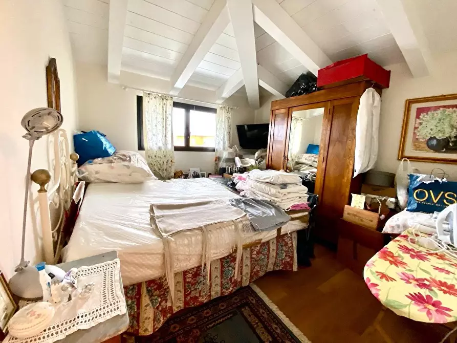 Immagine 19 di Villetta a schiera in vendita  a Massa