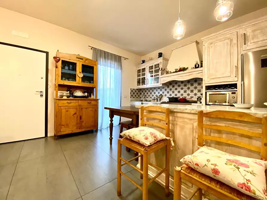 Immagine 3 di Villetta a schiera in vendita  a Massa