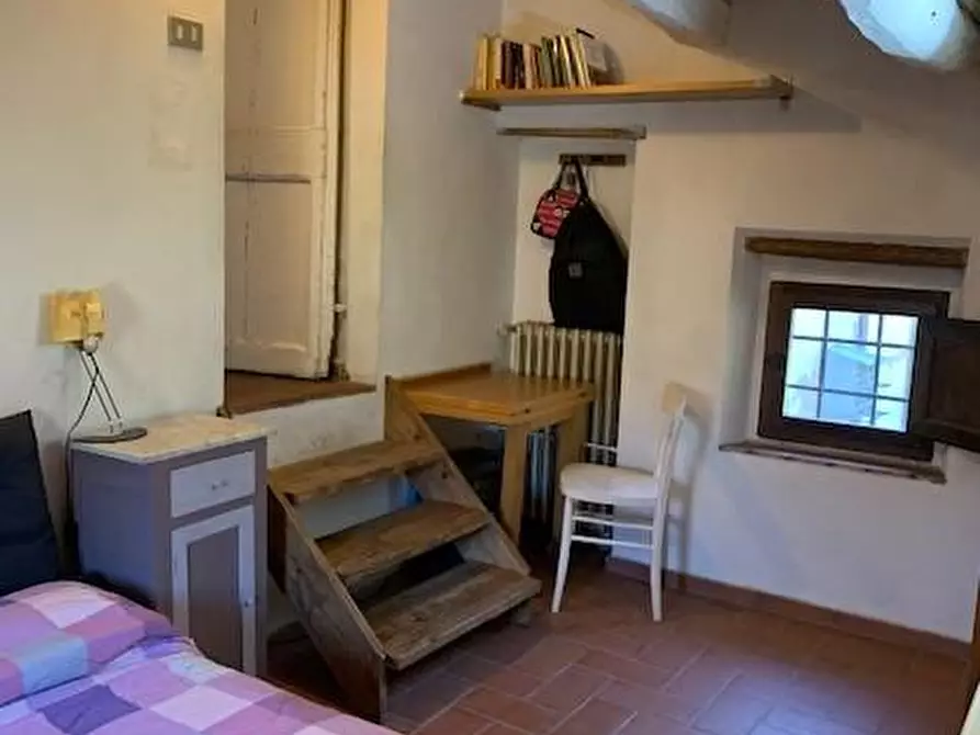 Immagine 31 di Casa colonica in vendita  a Massa E Cozzile