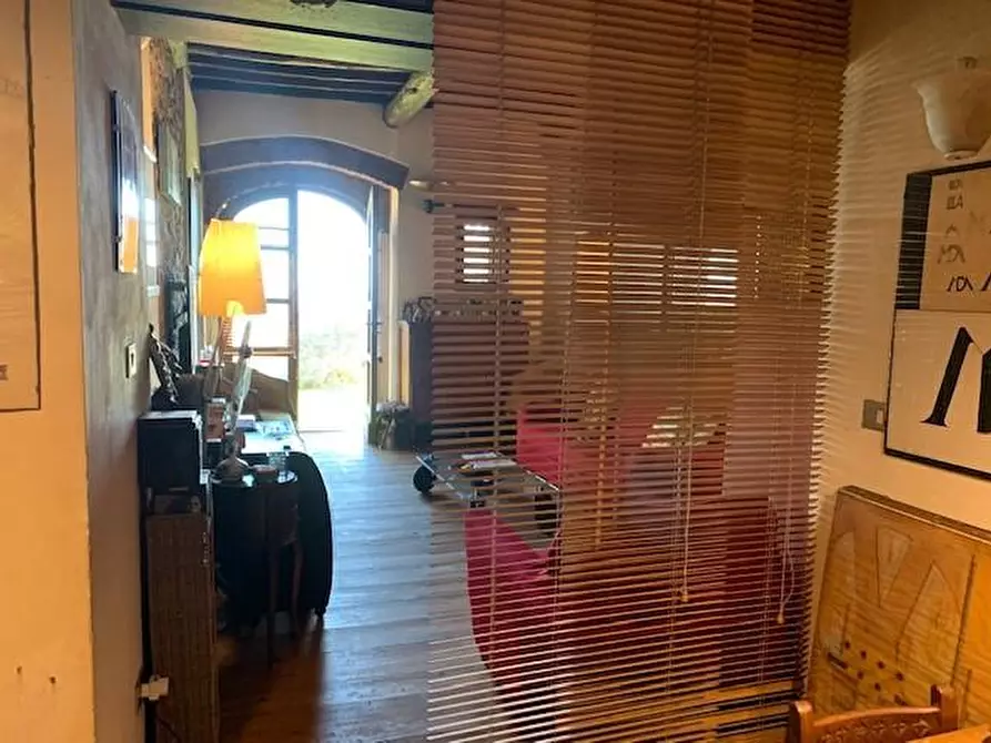 Immagine 22 di Casa colonica in vendita  a Massa E Cozzile