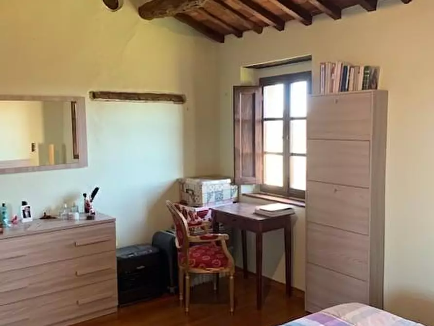 Immagine 33 di Casa colonica in vendita  a Massa E Cozzile