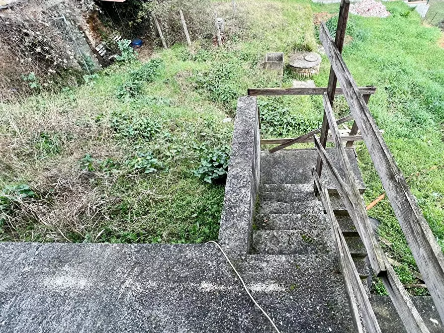 Immagine 11 di Casa indipendente in vendita  a Lucca