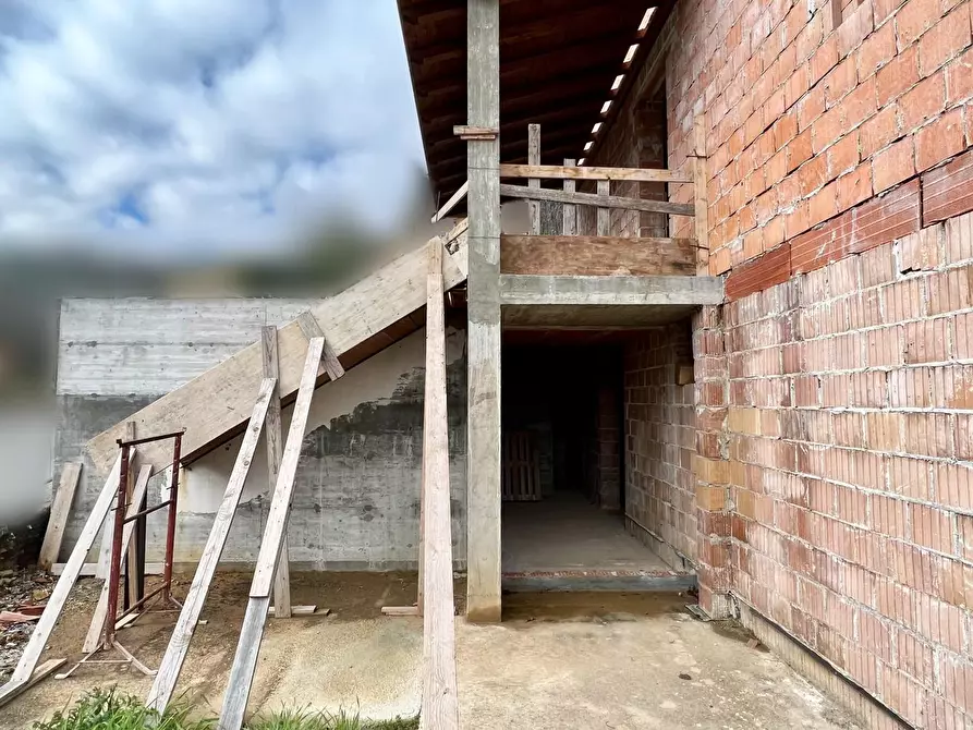 Immagine 8 di Casa indipendente in vendita  a Lucca