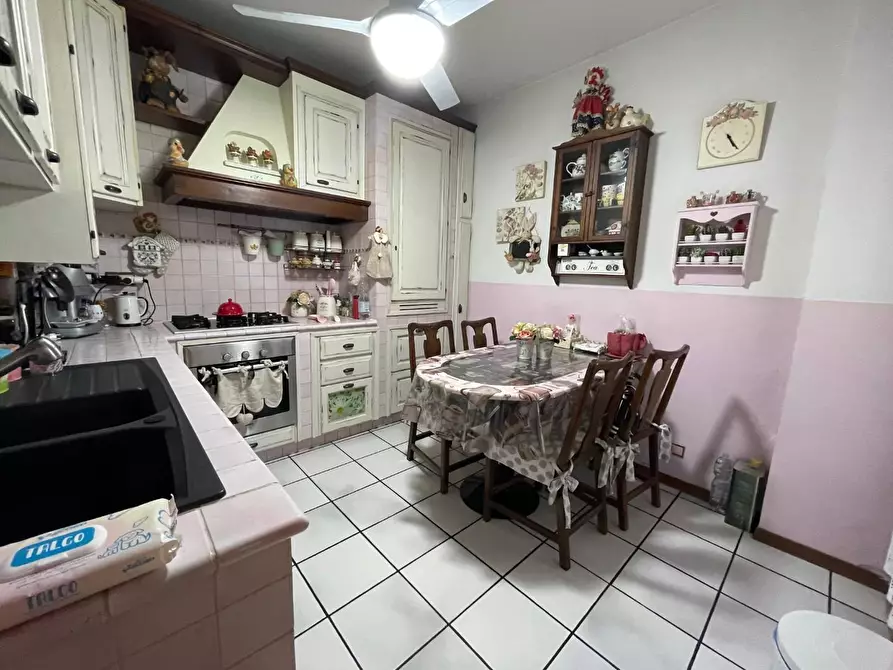 Immagine 2 di Appartamento in vendita  a Poggibonsi