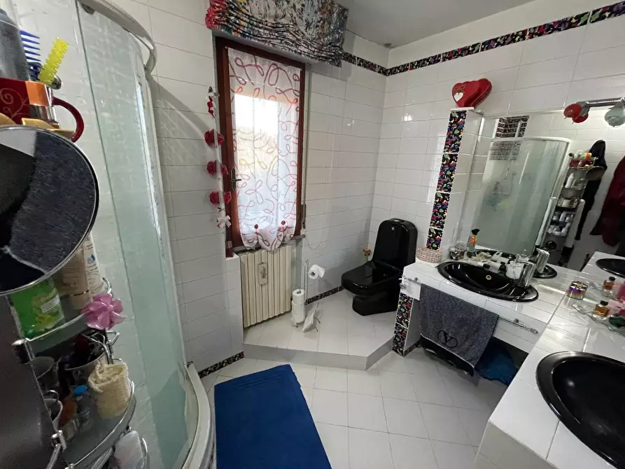 Immagine 9 di Appartamento in vendita  a Poggibonsi