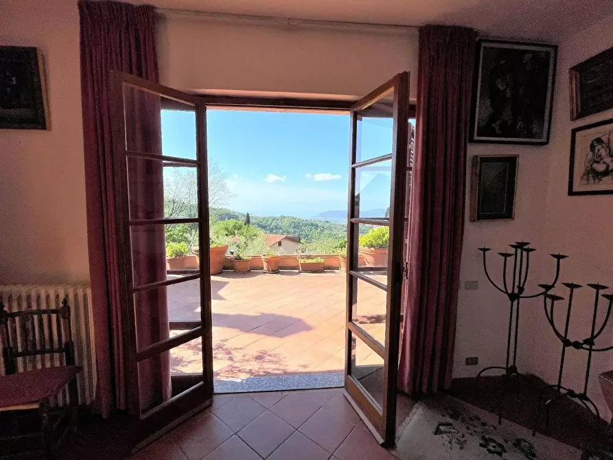 Immagine 29 di Villa in vendita  a Fosdinovo