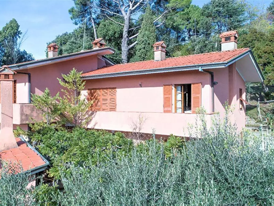 Immagine 9 di Villa in vendita  a Fosdinovo