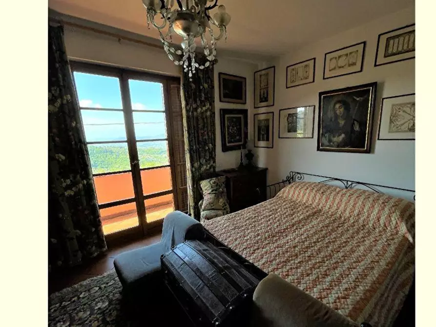 Immagine 28 di Villa in vendita  a Fosdinovo