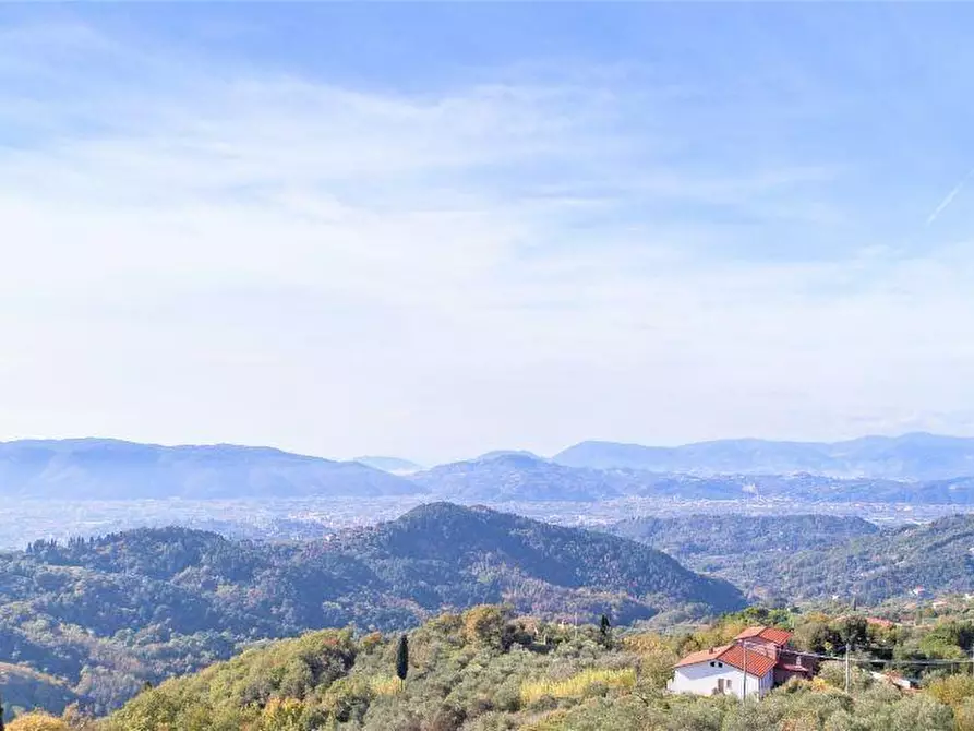 Immagine 22 di Villa in vendita  a Fosdinovo