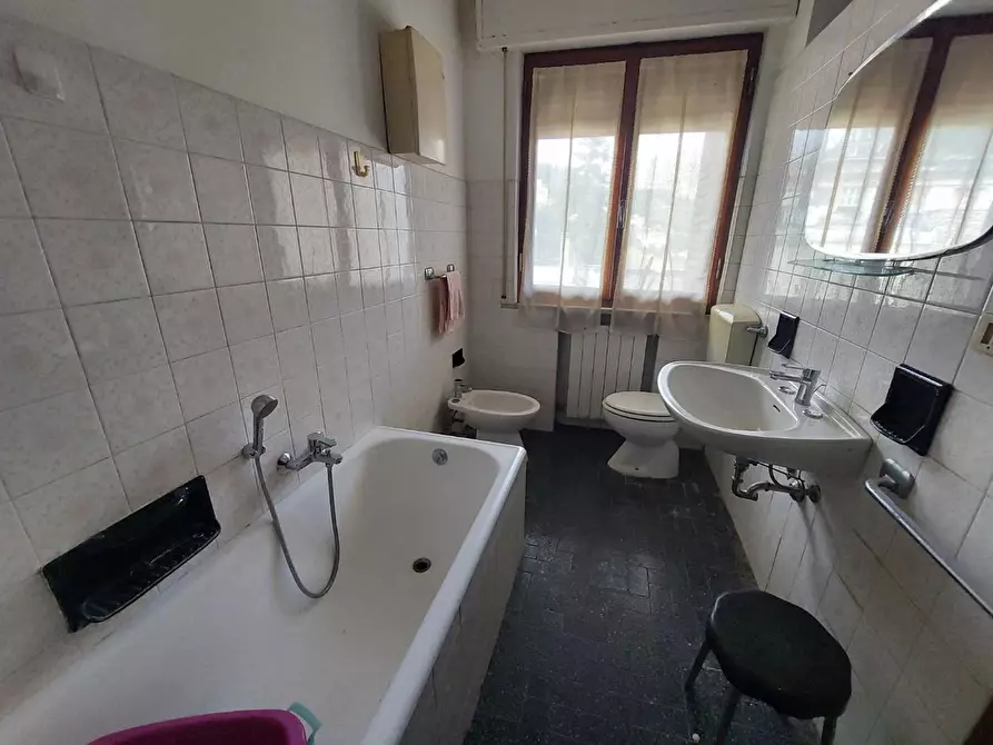 Immagine 18 di Appartamento in vendita  a Carrara