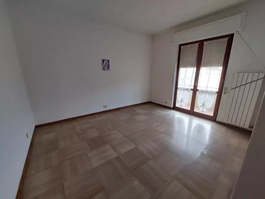 Immagine 19 di Appartamento in vendita  a Carrara