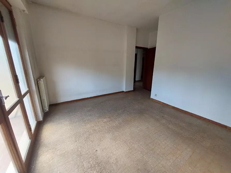 Immagine 14 di Appartamento in vendita  a Carrara