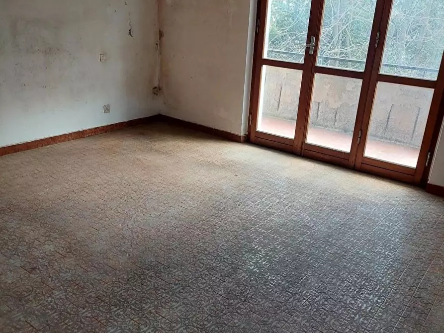 Immagine 13 di Appartamento in vendita  a Carrara