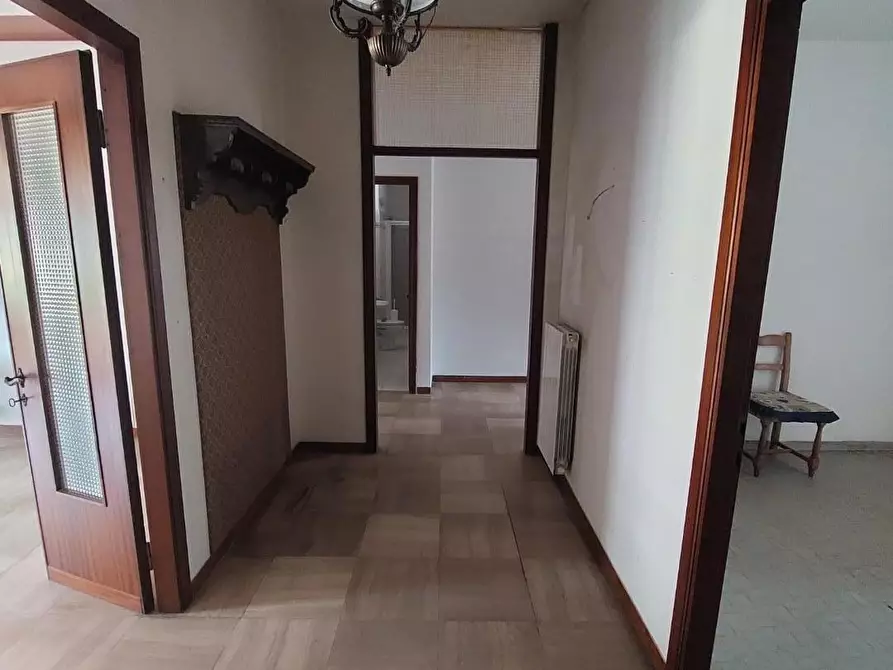 Immagine 22 di Appartamento in vendita  a Carrara