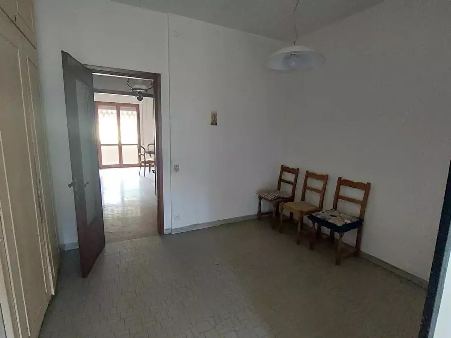 Immagine 5 di Appartamento in vendita  a Carrara