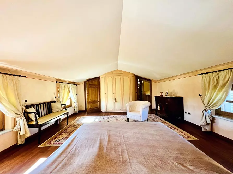 Immagine 63 di Villa in vendita  a Pietrasanta