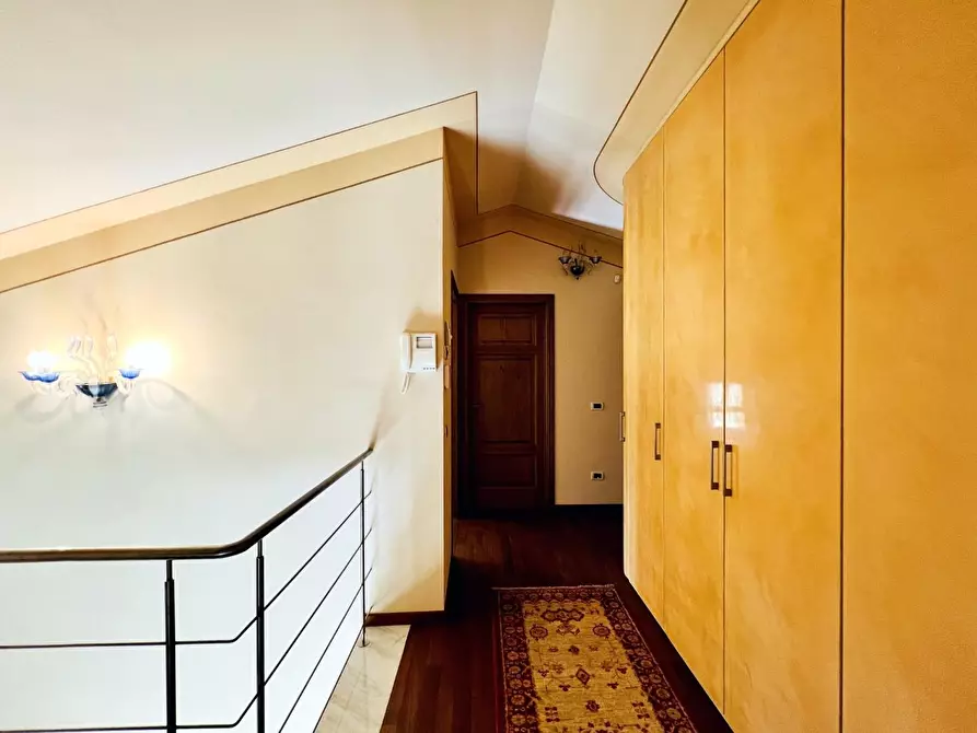 Immagine 67 di Villa in vendita  a Pietrasanta