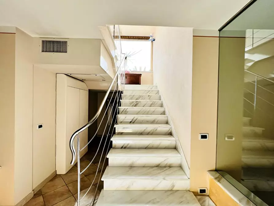 Immagine 56 di Villa in vendita  a Pietrasanta