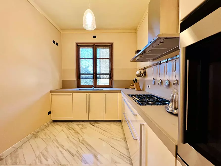 Immagine 18 di Villa in vendita  a Pietrasanta