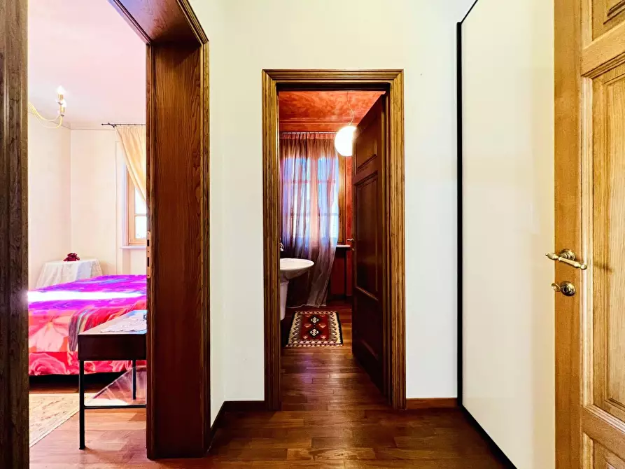 Immagine 22 di Villa in vendita  a Pietrasanta