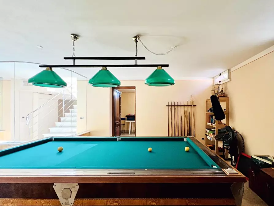 Immagine 49 di Villa in vendita  a Pietrasanta