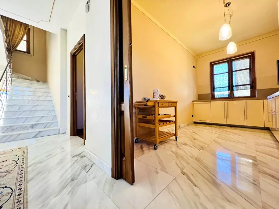 Immagine 15 di Villa in vendita  a Pietrasanta