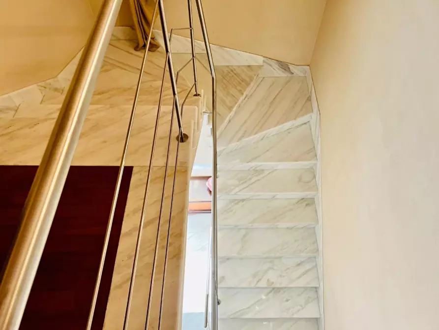 Immagine 80 di Villa in vendita  a Pietrasanta