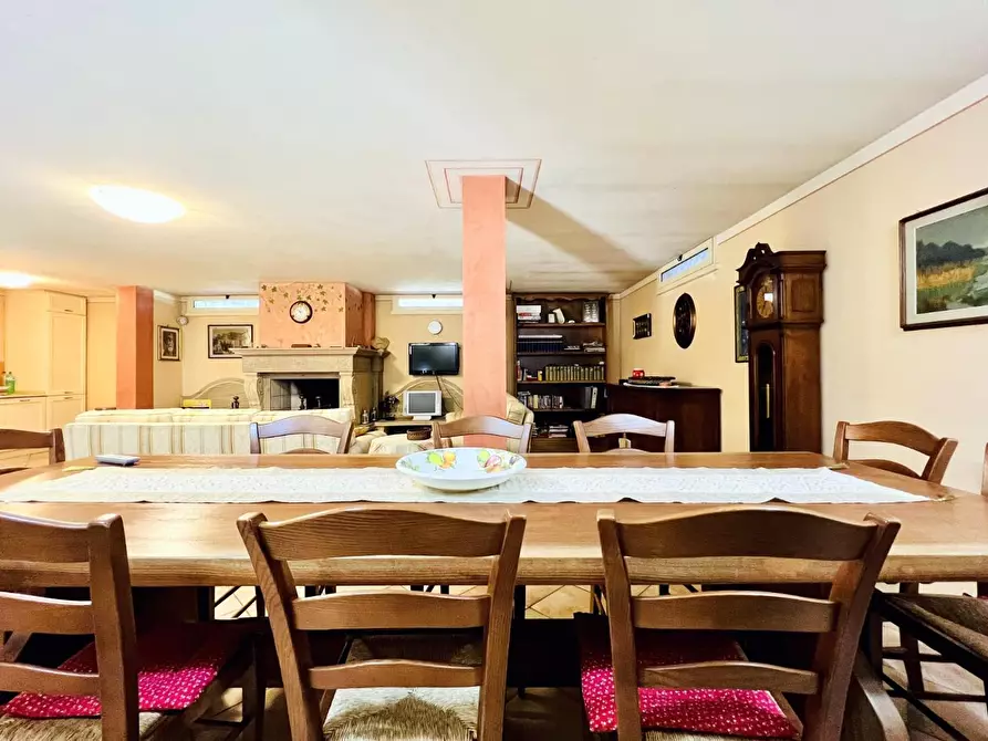Immagine 35 di Villa in vendita  a Pietrasanta