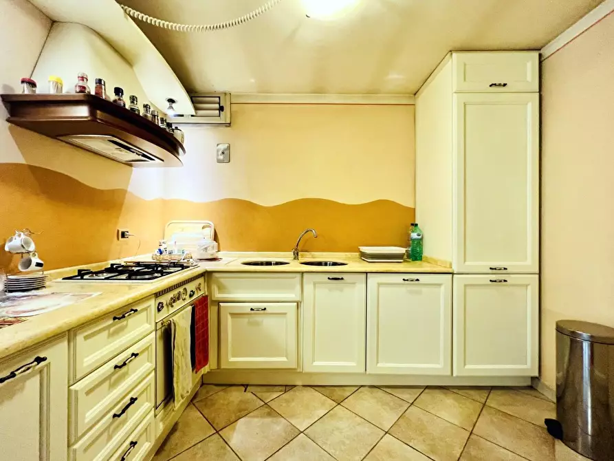 Immagine 41 di Villa in vendita  a Pietrasanta