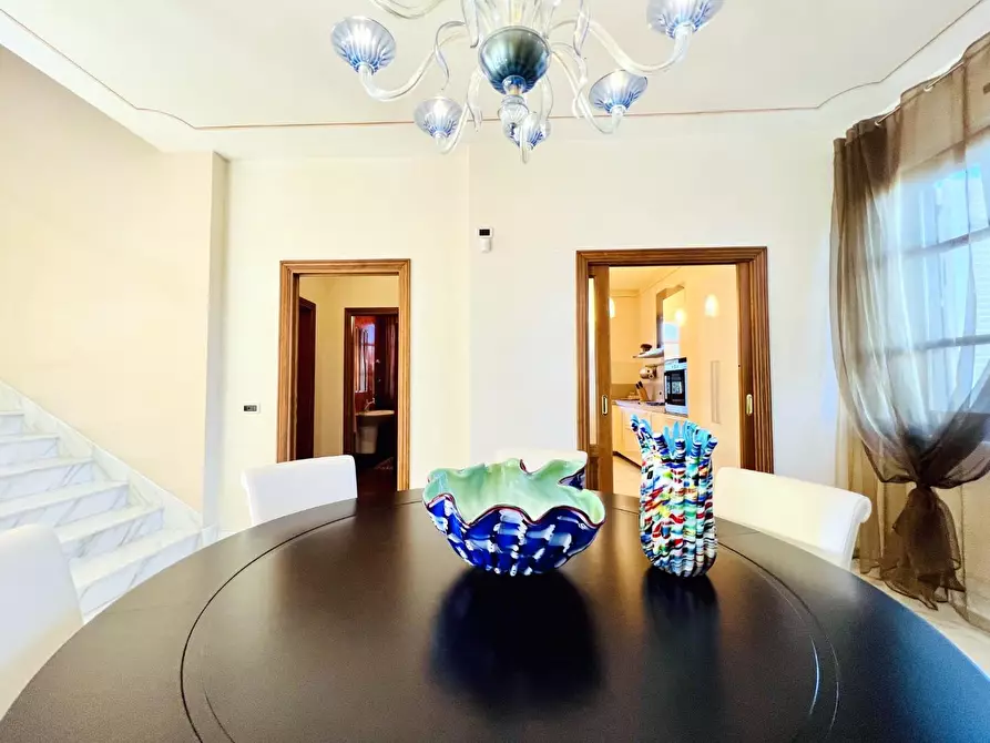 Immagine 14 di Villa in vendita  a Pietrasanta