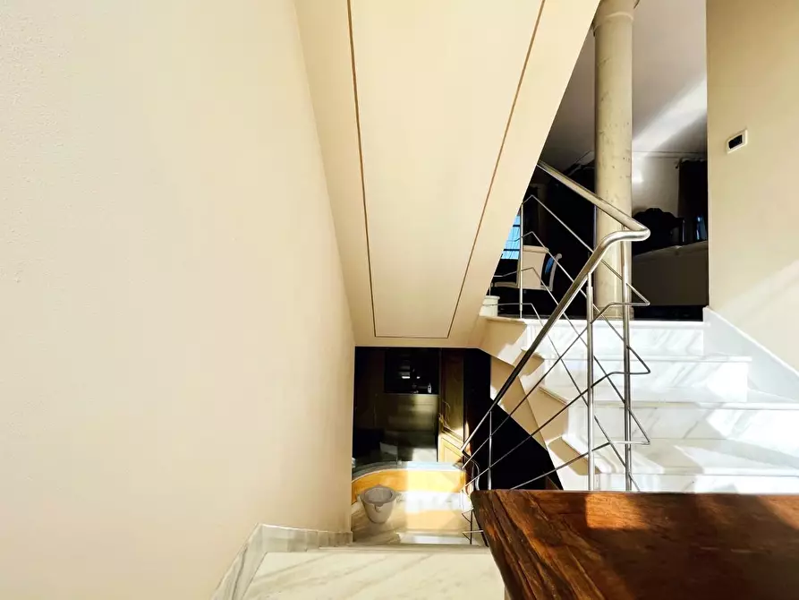 Immagine 31 di Villa in vendita  a Pietrasanta