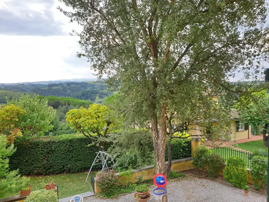 Immagine 23 di Villa in vendita  a Crespina Lorenzana