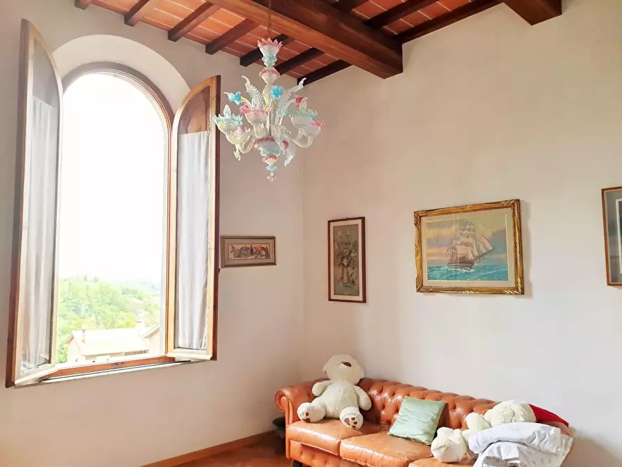 Immagine 27 di Villa in vendita  a Crespina Lorenzana